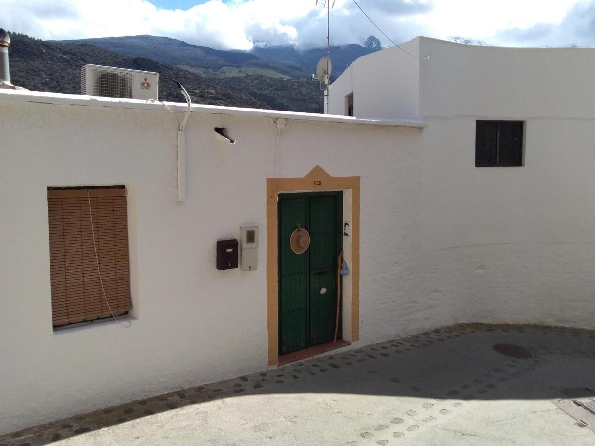La Flecha Hostel Abrucena Esterno foto