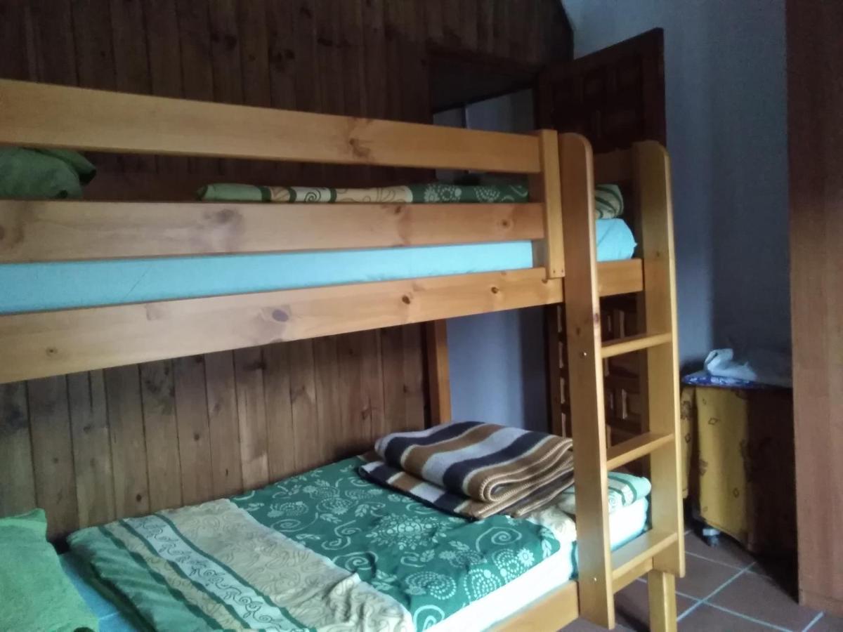 La Flecha Hostel Abrucena Esterno foto