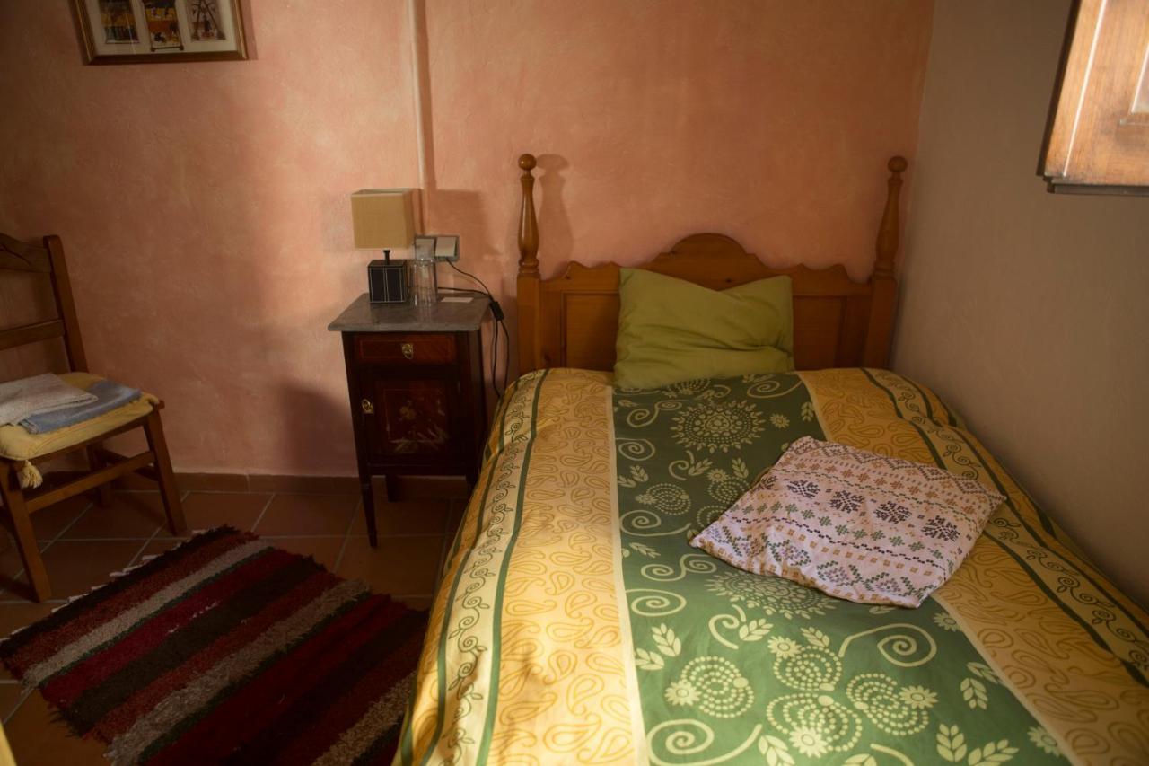 La Flecha Hostel Abrucena Esterno foto
