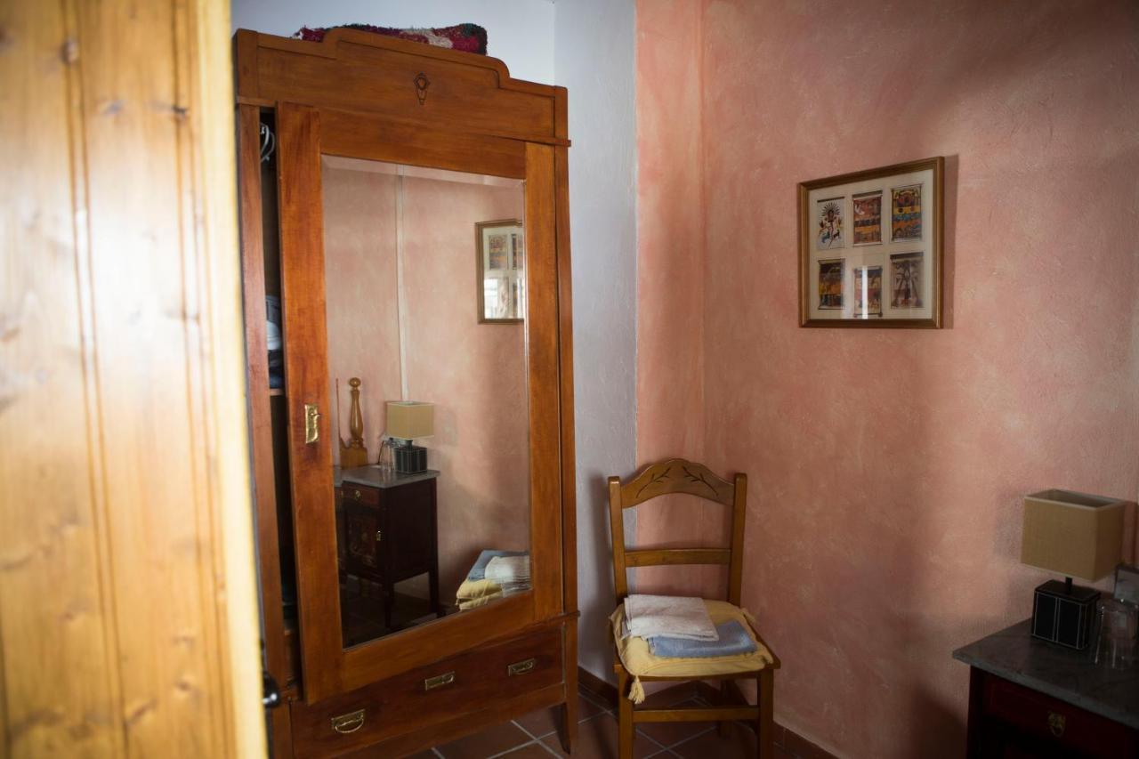 La Flecha Hostel Abrucena Esterno foto